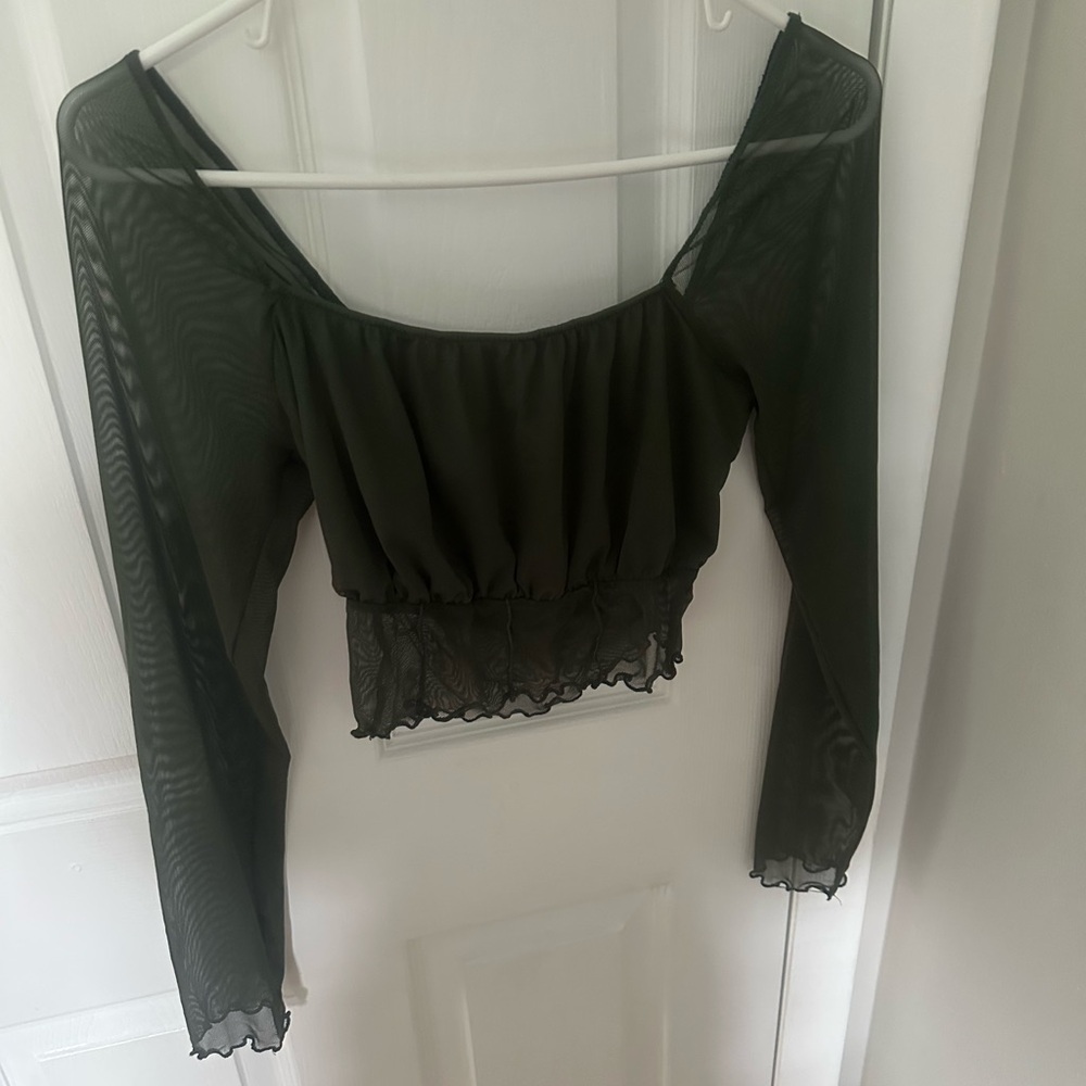 Le Lis Black Ruched Crop Blouse